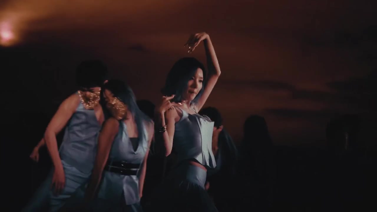 Kwon Eun-bi — Hello Stranger